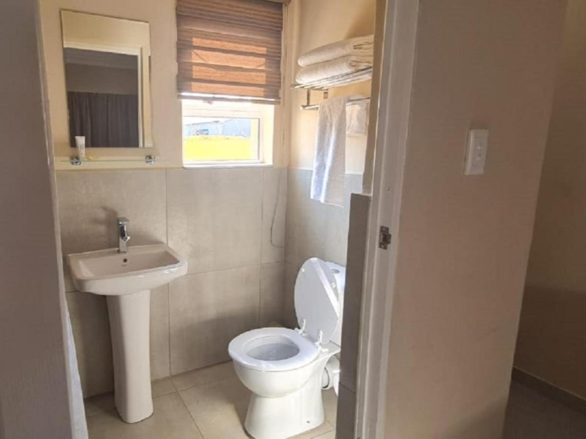 Benoni N12 Hotel Eksteriør bilde